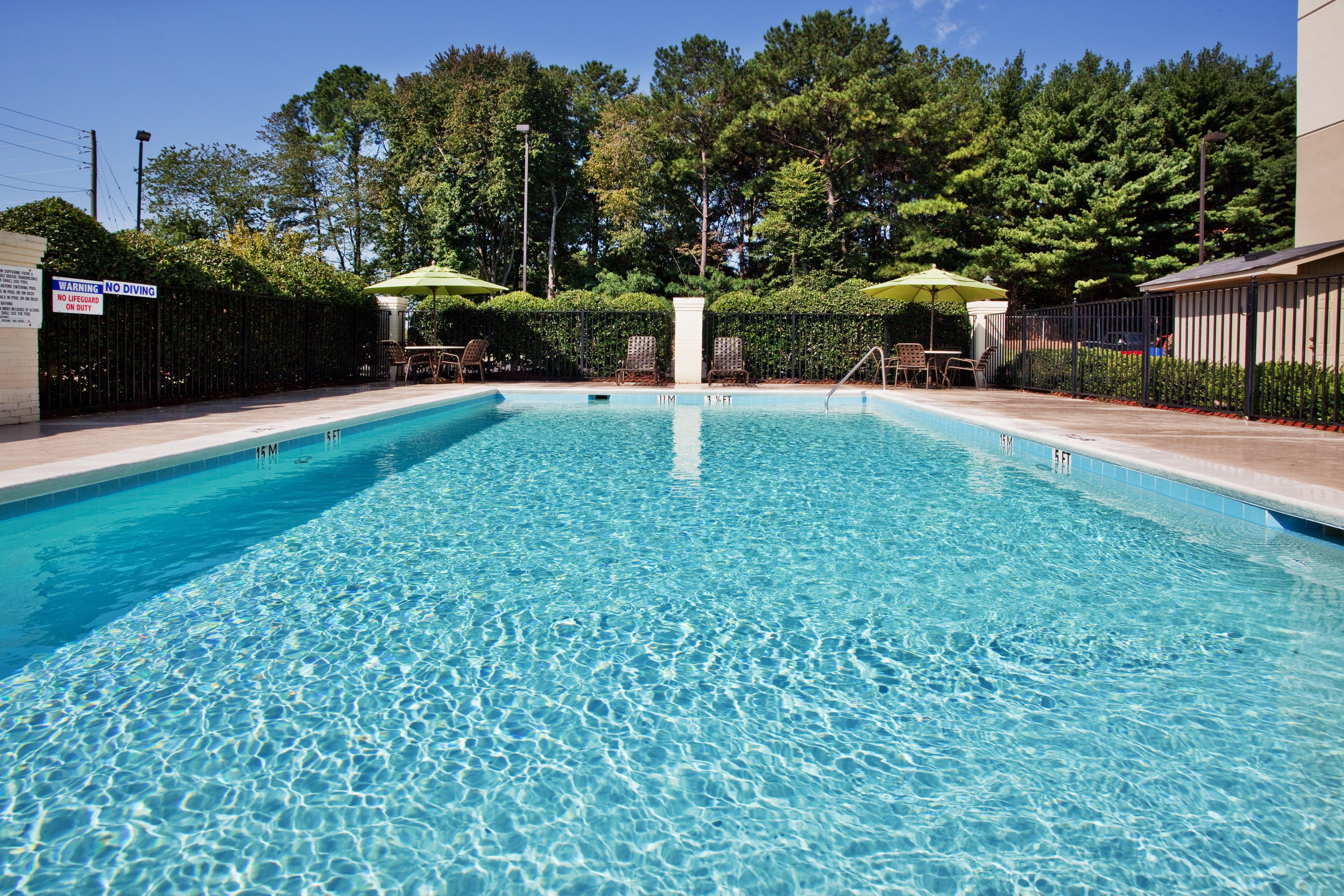 Holiday Inn Express - Atlanta-Kennesaw By Ihg Exterior photo